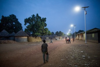 Solar-street-lights-in-Guinea1